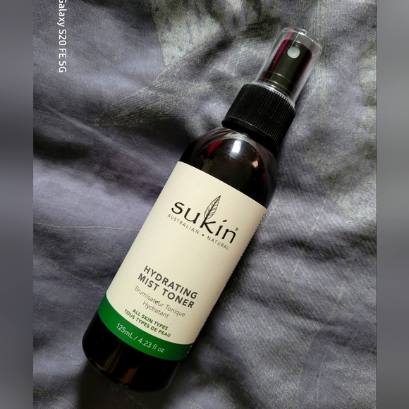 ⭐️Sukin Hydrating Mist Toner⭐️ - Picture 1 of 3